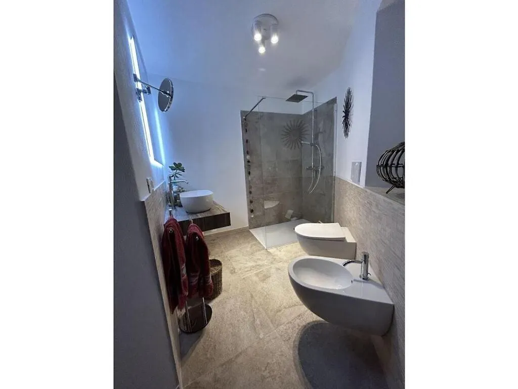 Casa Zuino Comfortable Holiday Residence Gargnano