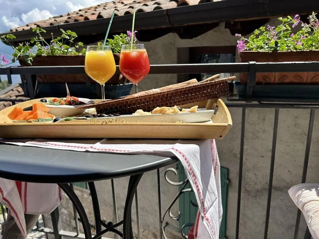 Casa Zuino Comfortable Holiday Residence Gargnano